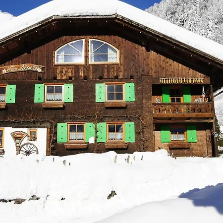 Haus Aelpele Appartement *